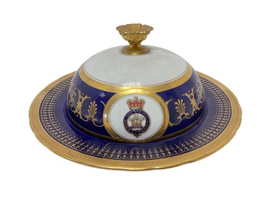 Lot 182 - Fine Regency Royal H.R.H. Prince George The Prince of Wales (later H.M. King George IV) porcelain ( possibly Chamberlains Worcester) domed tureen cover with twin finely painted crowned P.O.W. fe...