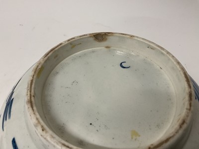 Lot 67 - Worcester blue and white bowl, circa 1775, painted in the Rock Strata Island pattern, 22.75cm diameter