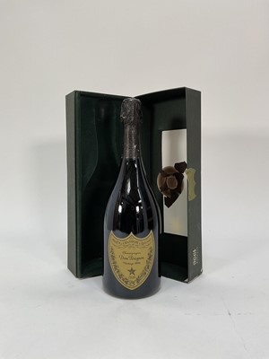 Lot 33 - One bottle, Champagne, Moët & Chandon Dom Perignon 1996 Vintage, boxed (damaged)