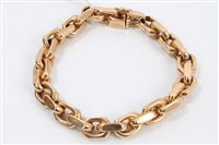 Lot 3207 - Gold (18ct) belcher link bracelet