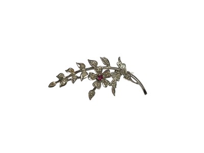 Lot 80 - 9ct white gold diamond and pink stone floral spray brooch (London 1975), 42mm