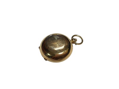 Lot 52 - Edwardian 9ct gold full sovereign holder (Birmingham 1902)