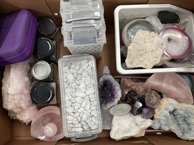 Lot 143 - Large collection of crystals and minerals