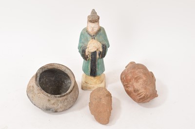 Lot Chinese tomb figure, two head fragments and bowl
