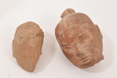 Lot Chinese tomb figure, two head fragments and bowl