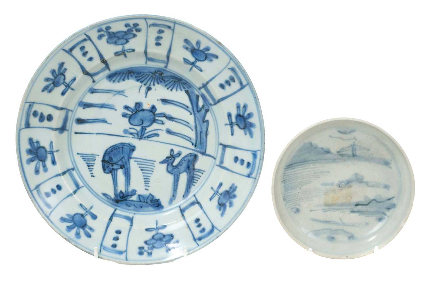 Lot Vung Tau cargo dish together with a Wanli cargo dish