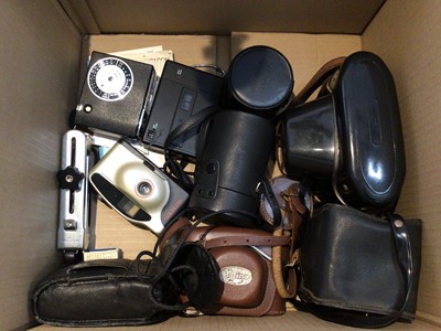 Lot 255 - Group of cameras and lenses