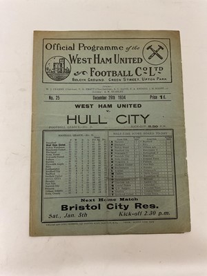 Lot 102 - West Ham v Hull City December 29th 1934 Football League Division II