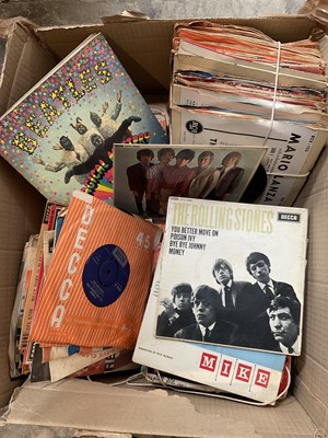 Lot 178 - Collection of 1960s singles