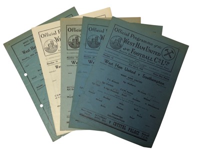Lot West Ham v Southampton 25th March 1940 Football League Regional Competition, 26th April 1943 Friendly, 5th February 1944, 18th March 1944, 21st April 1945, all Football League South (5)