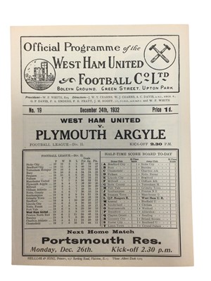 Lot 248 - West Ham v Plymouth Argyle December 24th 1932 Football League Division II - Ex binder