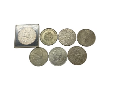 Lot 544 - World - Mixed coinage to include Guernsey silver proof £1 'Golden Wedding' 1997, a small quantity of silver & other issues (Qty)