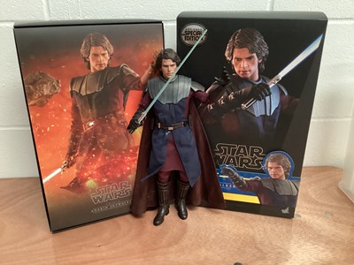 Lot 677 - Star Wars Hot Toys Sideshow 1/6th scale Luke Skywalker Bespin Outfit, with box DX07, Hot Toys Special Edition Luke Skywalker, with box MMS297 and Hot Toys Luke Skywalker Crait MMS507, Anakin Sky...