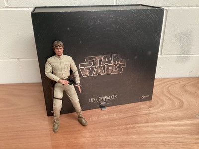 Lot 677 - Star Wars Hot Toys Sideshow 1/6th scale Luke Skywalker Bespin Outfit, with box DX07, Hot Toys Special Edition Luke Skywalker, with box MMS297 and Hot Toys Luke Skywalker Crait MMS507, Anakin Sky...