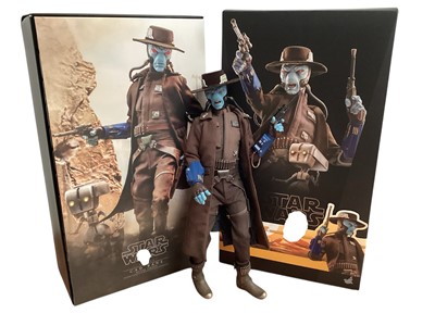 Lot 674 - Star Wars Hot Toys 1/6th scale Kylo Ren MMS320, Wicket MMS550, Cad Bane deluxe version TMS080 and Sideshow Lando Calrissan (Skiff Guard Version), C-3PO & Heroes RebellionPrincess Leis, with...