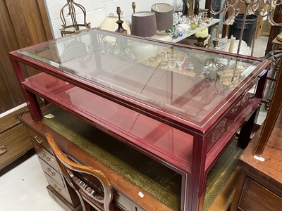 Lot 5249 - Stylish two tier rectangular coffee table