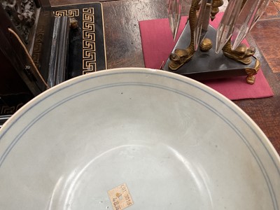 Lot 44 - Group of Chinese blue and white cargo porcelain, including a Vung Tau tea bowl, saucer and larger bowl with certificates, a Nanking tea bowl and saucer and larger bowl (6)