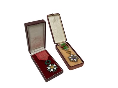 Lot 663 - French Legion d'Honneur medal in box of issue, together with a Third Republic, Order of Agricultural Merit medal in box of issue (2).