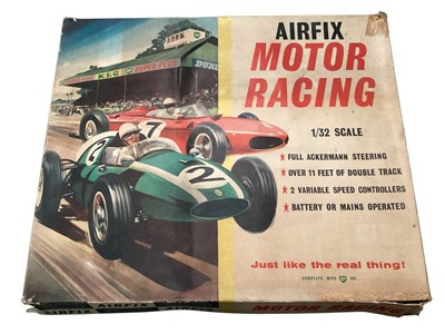Lot 1952 - Airfix (c1960's) 1:32 scale Motor Racing set, boxed (1)