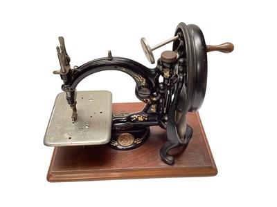 Lot 2493 - Willcox & Gibbs sewing machine in case