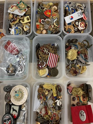 Lot 819 - Large collection of Soviet era Czechoslovakian military medals, badges, pins, medallions and plaques, (1 box).