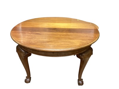 Lot 1362 - Mahogany extending dining table by Waring & Gillow with extra leaves, togeth...