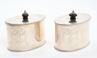 Lot 151 - A fine pair of George III Neo-Classical silver tea caddies by Robert Hennell, London 1779