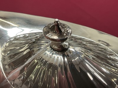 Lot 152 - A fine pair of George III Neo-Classical silver sauce tureens by John Schofield, London 1788.
