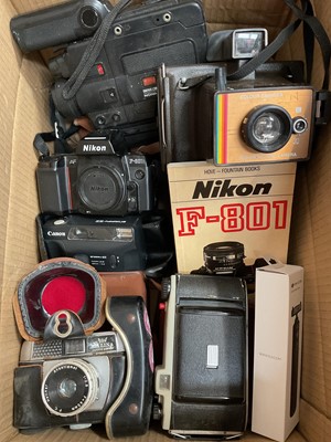 Lot 310 - Vintage cameras, pair of binoculars, tripod and other related equipment