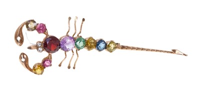 Lot 465 - Multi-gem novelty scorpion brooch