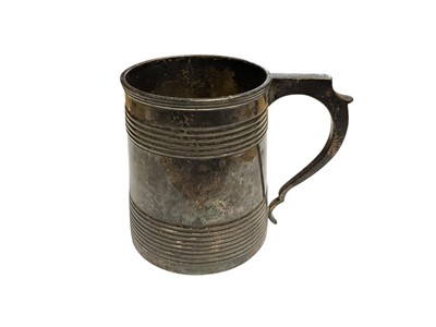 Lot 43 - George III silver child's tankard/christening mug (London 1820)