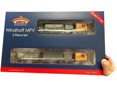 Lot 1831 - Bachmann OO Gauge Windhoek MPV Two Piece Set Network Rail Orange, boxed 31-579SF and Class 121 Single Car DMU BR Blue & Grey, boxed 35-526 (2)