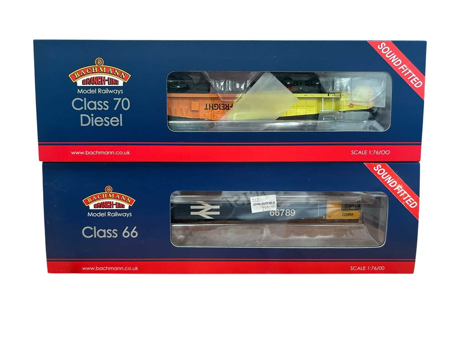 Lot 1841 - Bachmann OO Gauge Class 66/7 BR Blue Large Logo British Rail 1948-1997 66789, boxed 32-740SF & Class 70 Colas Rail Freight 70811,boxed 31-591ASF (2)
