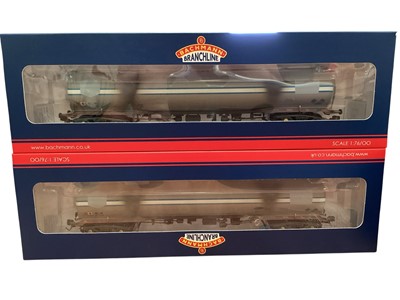 Lot 1842 - Bachmann OO Gauge 100T Class A Tea Bogie Tank Wagons Debranded (Ex-Jet-Conoco) Light Grey (weathered), boxed 38-109B (4)