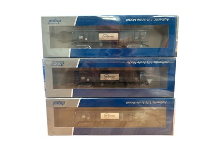 Lot 1861 - Dapol OO Gauge Twin Pack MJA GBRF Bogie Box Van, boxed 4F-025-014, 4F-025-015 & 4F-025-016 (3)