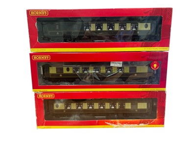 Lot 1873 - Hornby OO Gauge Pullman Coaches including Joan, Car No.58, The New Century Bar, Car No.208, Argus & Car No.54, all boxed (6)