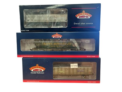 Lot 1881 - Bachmann OO Gauge Cargo Vans & Bogie Hoppers, all boxed (7)