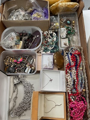 Lot 1138 - Group of vintage and later costume jewellery including various beads, silver pendant necklaces and bijouterie