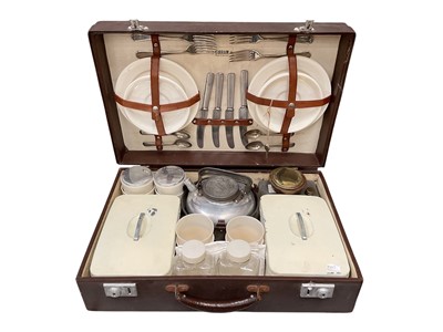 Lot 312 - Sirram vintage picnic set