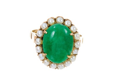 Lot 408 - Natural jade and cultured pearl cluster ring in gold setting