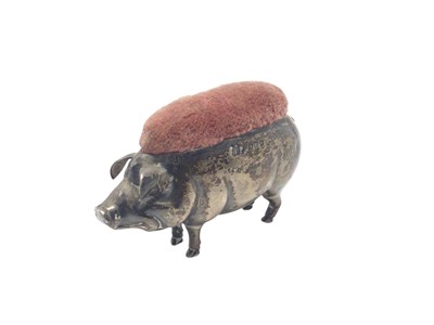 Lot 201 - Edwardian novelty silver pig pin cushion (Birmingham 1906) and other items