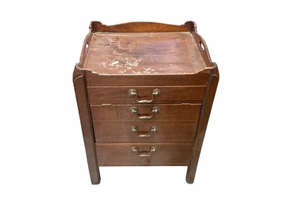 Lot 1398 - Georgian mahogany tray top commode chest, 48cm x 42.5cm x 63cm high