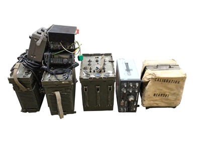 Lot 293 - A quantity of radios to include WWII radio receivers