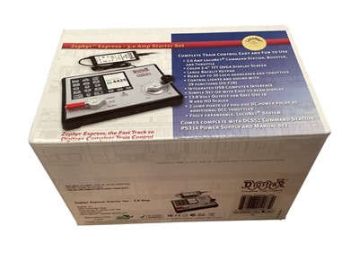 Lot 1885 - Digitrax Zephyr Express 3.0 Amp Starter Set including DCS52 Command Station, PS314 Power Supply and Manual (as per image), boxed (1)