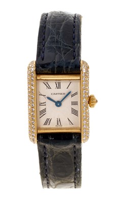 Lot Cartier ladies' watch in box with papers