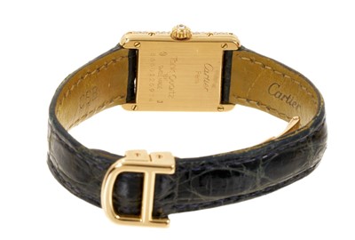 Lot 530 - Cartier ladies' watch in box with service papers