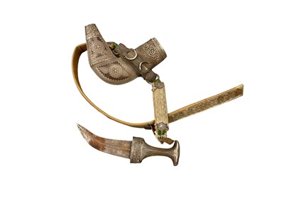Lot 952 - Old Arab silver mounted jambiya dagger