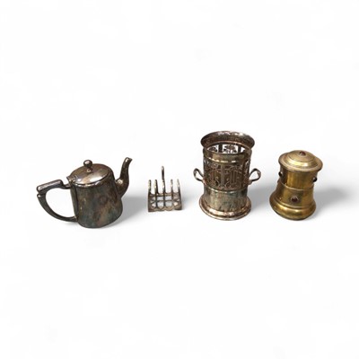 Lot 723 - Group of 19th century and later silver plate to include kings pattern cutlery, teaware and other items