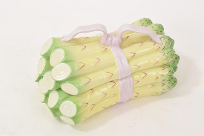 Lot 95 - Herend asparagus shaped box and cover