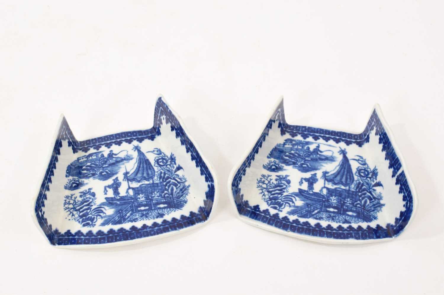 Lot 4 - Rare pair of Worcester Fisherman and Cormorant pattern asparagus servers
